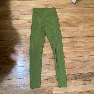 Girlfriend Collective high rise compressive pocket legging